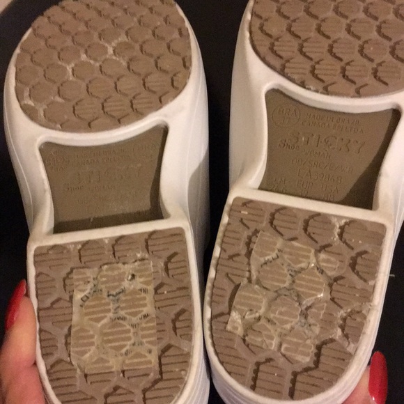 Shoes - Picture 3 of 4